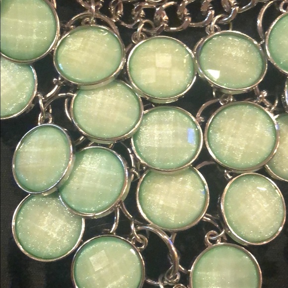 3/$10 Charming Charlie Necklace - Picture 2 of 3